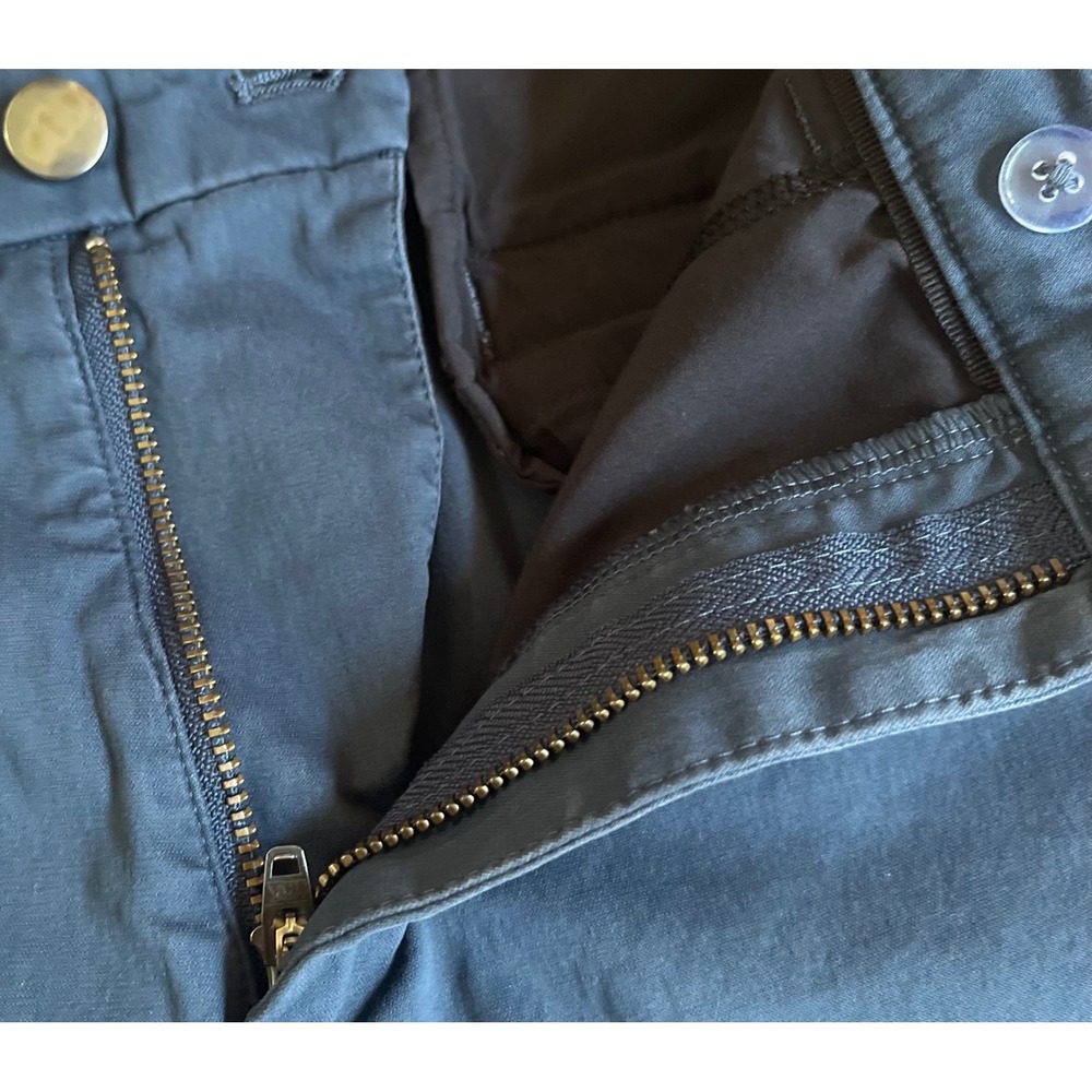 Lululemon Commission Shorts Mens 28 Navy Blue Cotton Blend 9 Inch Inseam Chino - Picture 3 of 9